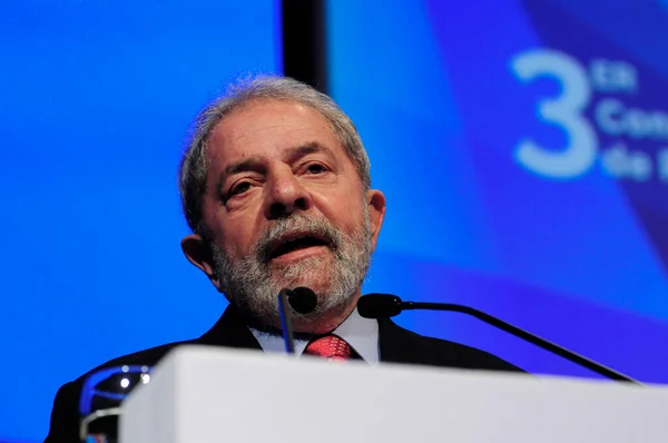 Președintele Braziliei califică propunerea lui Trump privind taxele în Strâmtoarea Ormuz drept „un act de piraterie”/depositphotos