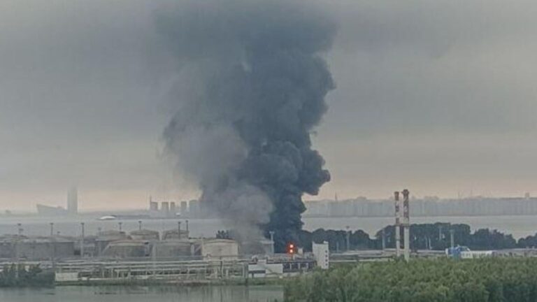 Războiul a ajuns în nordul Federației Ruse: GUR a atacat principalul hub petrolier de la Marea Baltică / depositphotos