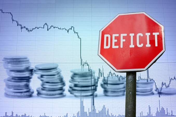 Deficitul bugetar a scăzut la 2% din PIB în primul semestru, față de 3,64% în aceeași perioadă a anului trecut. Alexandru Nazare: „Nu avem motive să ne relaxăm” / depositphotos