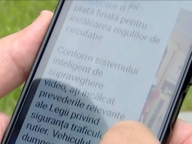 DNSC avertizează asupra unei noi scheme de fraudă: SMS-uri despre „amenzi de parcare neachitate” / depositphotos