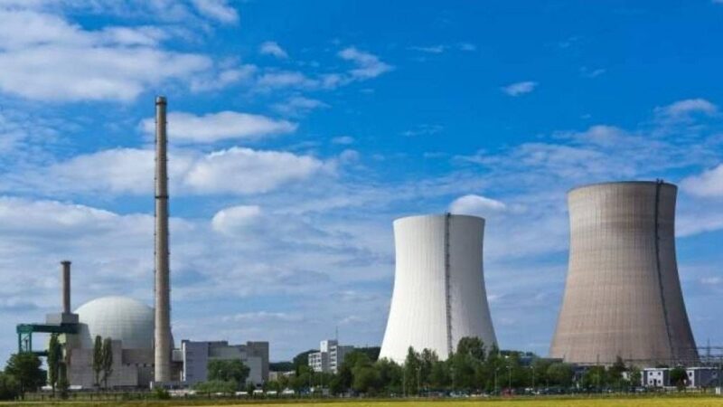 Reactorul 1 al Centralei Nucleare Cernavodă, oprit din cauza nivelului scăzut al Dunării. Este prima astfel de situație din 2003. Nuclearelectrica ar putea opri și Unitatea 2 Reactorul 1 al Centralei Nucleare Cernavodă, oprit din cauza nivelului scăzut al Dunării. Este prima astfel de situație din 2003. Nuclearelectrica ar putea opri și Unitatea 2 / depositphotos