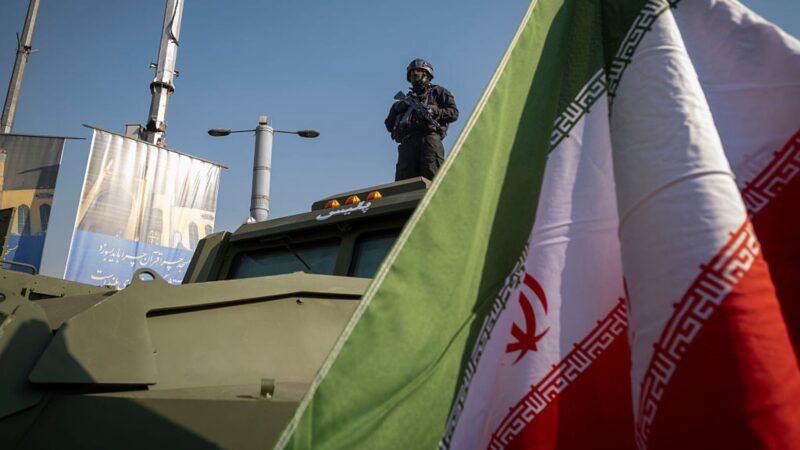 Iranul a anunțat recompense pentru capturarea sau lichidarea militarilor SUA: pentru femeile militar se promite o sumă dublă / depositphotos