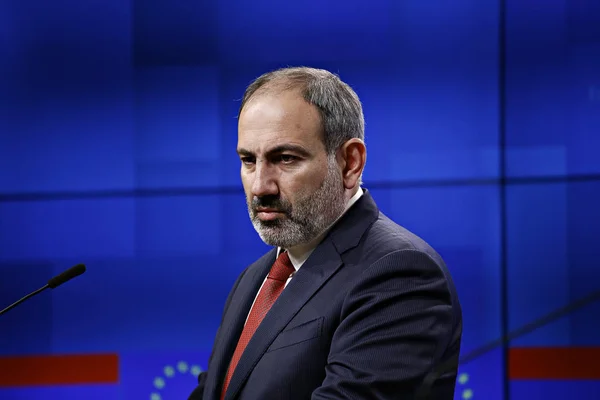 Armenia se pregătește să depună cererea de aderare la UE, dar deocamdată nu rupe legăturile cu Rusia / depositphotos