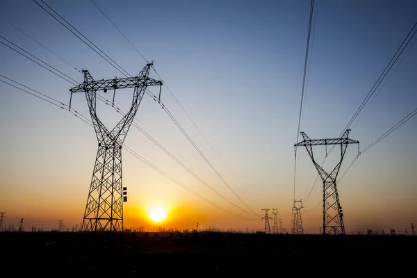 Guvernul României a aprobat planul de acțiune pentru Transelectrica în cazul agravării crizei energetice / depositphotos