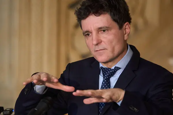 Președintele României a retrimis în Parlament legea privind împușcarea urșilor pentru reexaminare / depositphotos