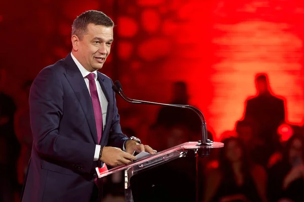 Grindeanu: România are nevoie de o nouă lege a salarizării, dar termenele sunt aproape imposibil de respectat / depositphotos