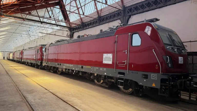 România a cumpărat locomotive de 90 de milioane de euro, dar acestea riscă să rămână pe linii: problema este sistemul ETCS / ARF