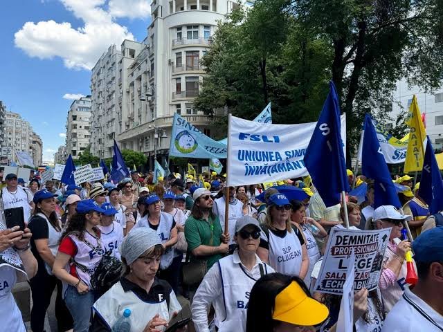 Sindicatele cer retragerea noului proiect de lege privind salarizarea: acesta nu elimină inegalitățile / depositphotos