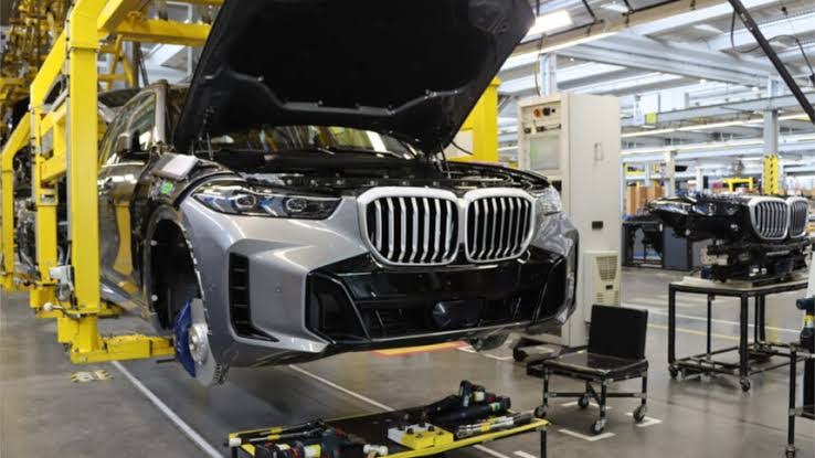 BMW reduce 8.000 de locuri de muncă pe fondul concurenței din China / depositphotos