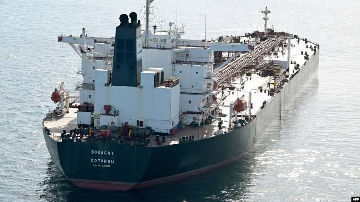 Rusia se pregătește să ocolească sancțiunile UE și își extinde „flota de umbră” pentru gaz lichid / depositphotos