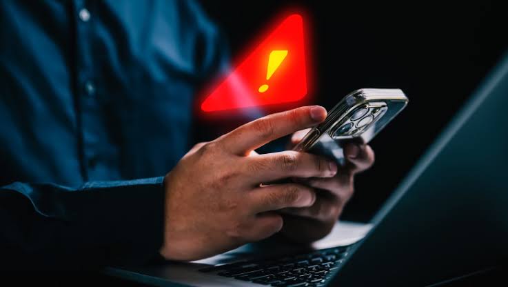 Frauda telefonică ia amploare în România: Avertisment urgent al Poliției privind falsificarea numerelor (Spoofing) / depositphotos