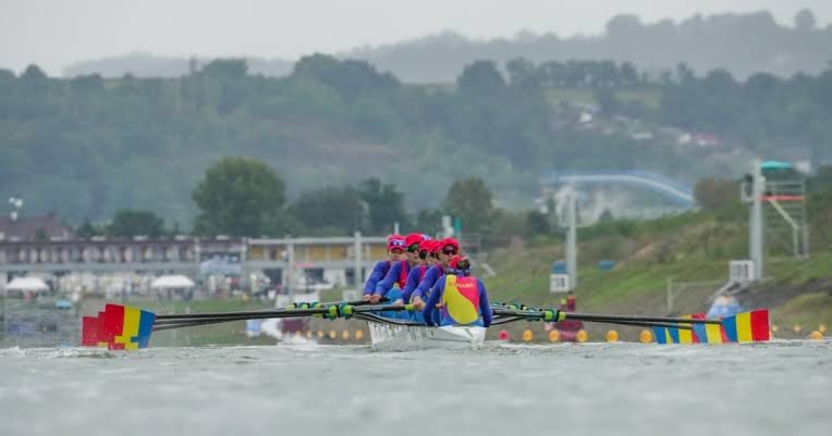 România cucerește aurul și stabilește un nou record mondial în proba de 8+1 feminin la Campionatele Mondiale de canotaj de la Amsterdam / depositphotos