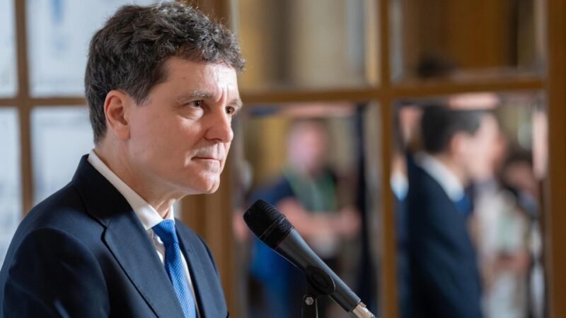 Nicușor Dan, după decizia CCR privind Legea integrității: „Aștept motivarea, argumentele mele au fost foarte solide” / depositphotos