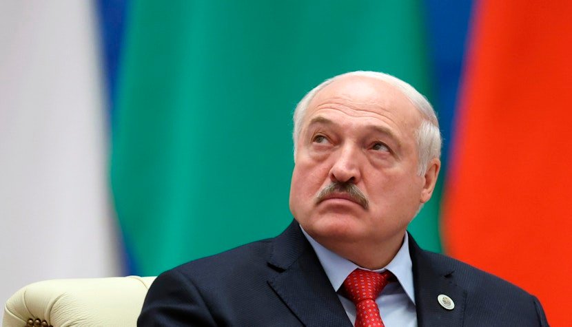 Lukașenko a declarat că belarușii „ar fi repetat soarta Ucrainei” dacă protestele din 2020 s-ar fi încheiat cu răsturnarea regimului său / depositphotos