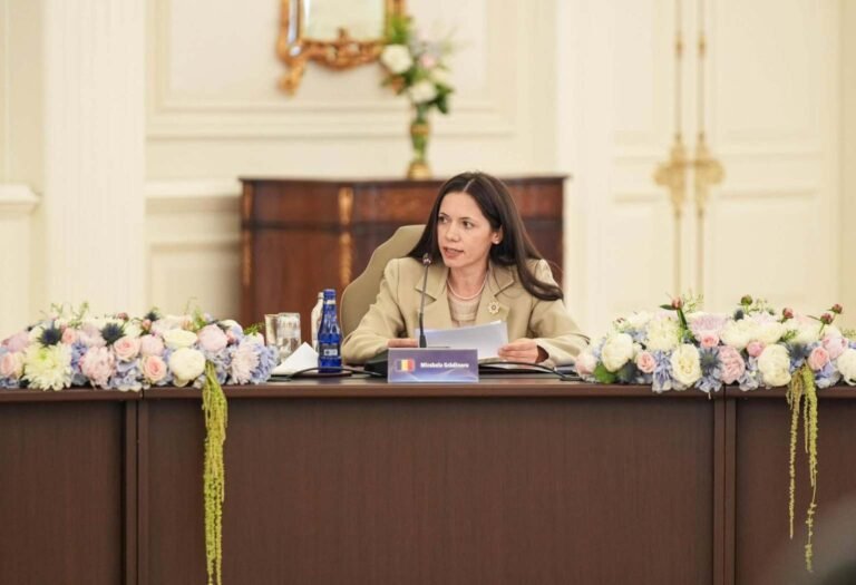 Partenera lui Nicușor Dan, Mirabela Grădinaru, va participa la o conferință privind siguranța copiilor pe internet, la Chișinău / Facebook Administrația Prezidențială a României﻿