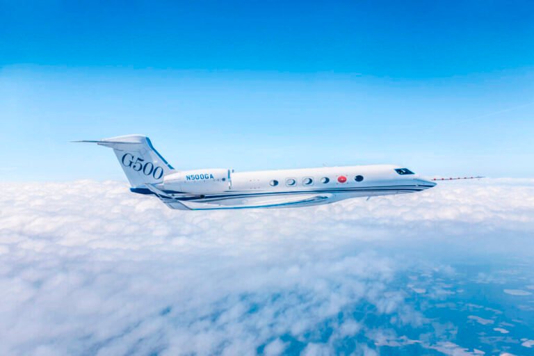 Donald Trump amenință cu interzicerea vânzărilor de aeronave ale companiei canadiene Bombardier în SUA / depositphotos