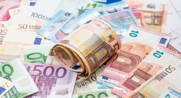 Merz și premierii a cinci țări UE cer reducerea viitorului buget al blocului cu sute de miliarde de euro / depositphotos