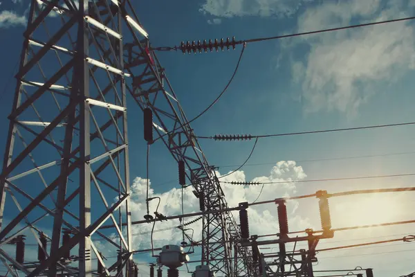 România alocă 150 de milioane de euro pentru sisteme de stocare a energiei electrice: cine poate primi finanțare / depositphotos