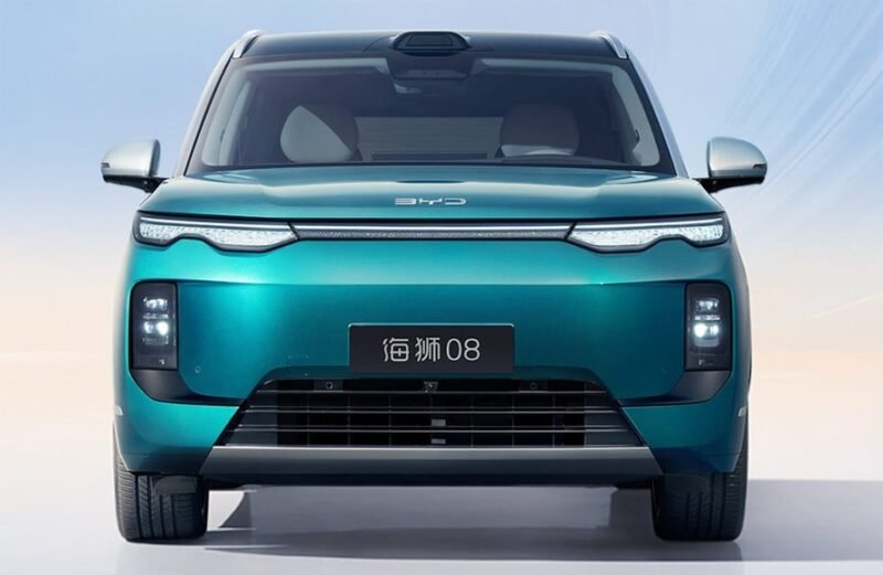 BYD Sealion 08 a strâns 12.000 de comenzi în 24 de ore. Prețul surprinde / depositphotos