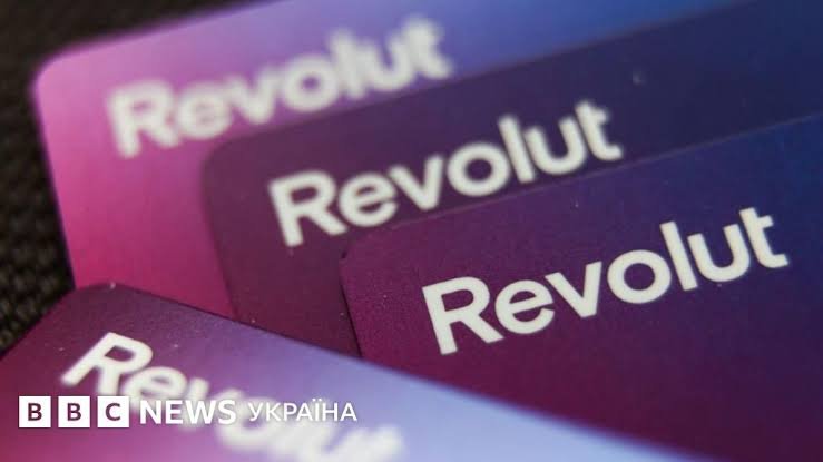 Scandalul Revolut: infractorii au fentat sistemul de verificare folosind pașapoarte străine și selfie-uri / depositphotos