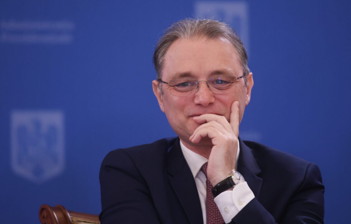 Cine este Luca Niculescu – a patra încercare a lui Nicușor Dan de a numi un premier / depositphotos