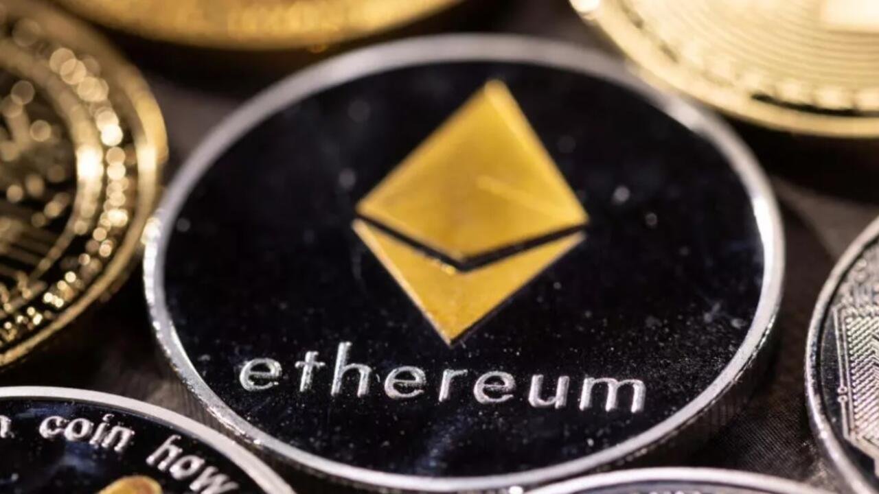 Cel mai mare furt din istoria criptomonedelor: peste 6 miliarde de dolari au fost retrași din Binance. Urmele duc în Coreea de Nord / depositphotos