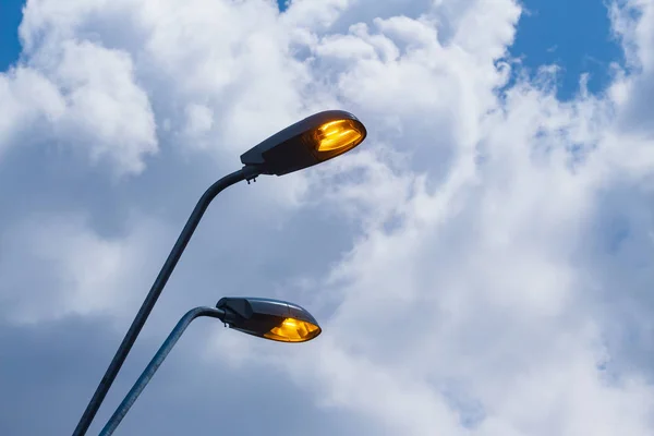 Zalău modernizează iluminatul public cu o investiție de peste 5,6 milioane de lei / depositphotos