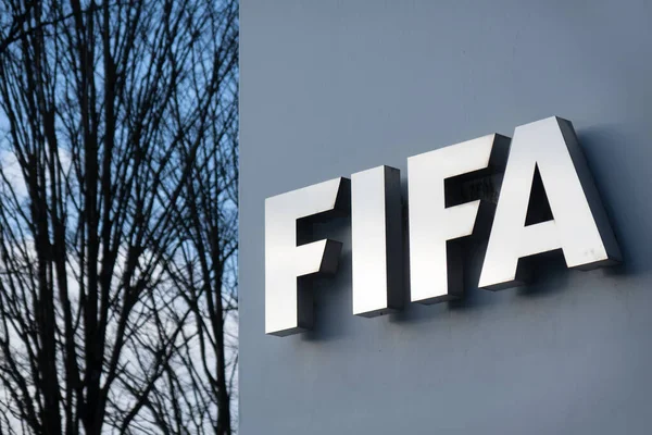 Comisia Europeană nu se grăbește să investigheze FIFA: ligile de fotbal acuză organizația de conflict de interese / depositphotos