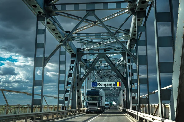 Bulgaria propune eliminarea taxei de trecere pe podul Ruse–Giurgiu după decizia României / depositphotos