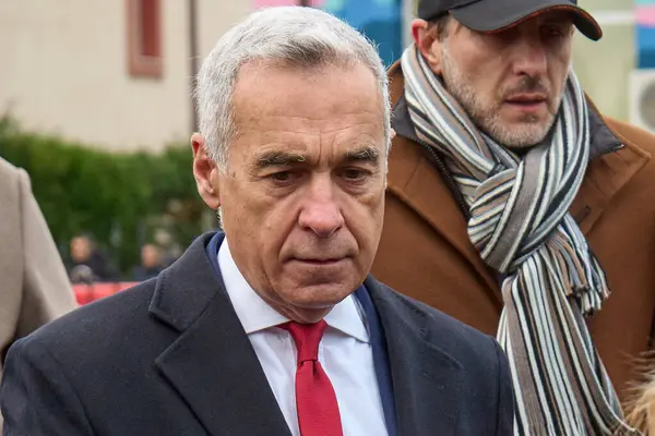 Călin Georgescu va rămâne în arest preventiv încă 30 de zile într-un dosar de înșelăciune / depositphotos
