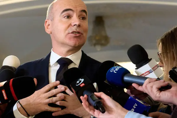 Rareș Bogdan a numit investițiile străine cheia reducerii deficitului României / depositphotos