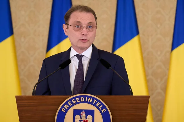 Negocierile pentru guvernul Niculescu: PSD cere o majoritate cu PNL și UDMR, liberalii refuză să intre în cabinet / depositphotos