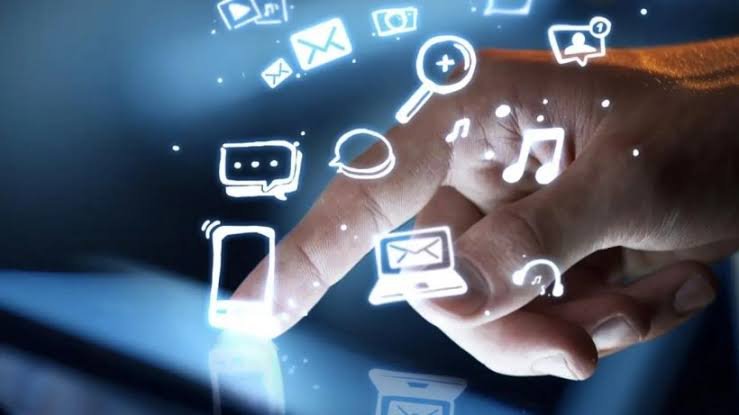 România rămâne în urma Bulgariei și Serbiei la digitalizarea pentru cetățeni: în ciuda rețelelor performante de internet și a dotărilor din școli, țara ocupă ultimul loc din UE la interacțiunea online cu statul / depositphotos