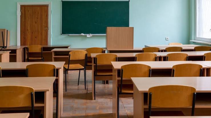 Deficit de profesori în România: la București rămân vacante sute de ore și zeci de posturi didactice / depositphotos