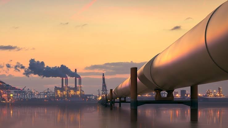 S&P: Proiectul Neptun Deep va consolida economia României și o va elibera de dependența de importurile de gaze / depositphotos