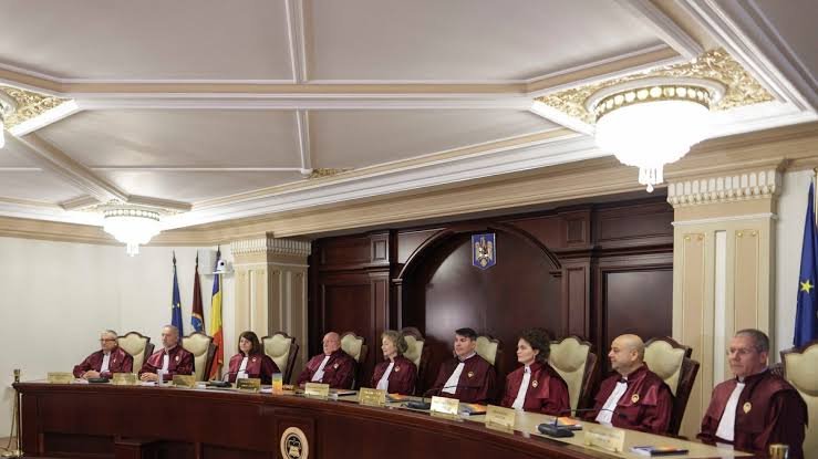 PNL și USR au atacat la CCR numirile la conducerea TVR și Radio România și contestă interimatul decis în Parlament / depositphotos
