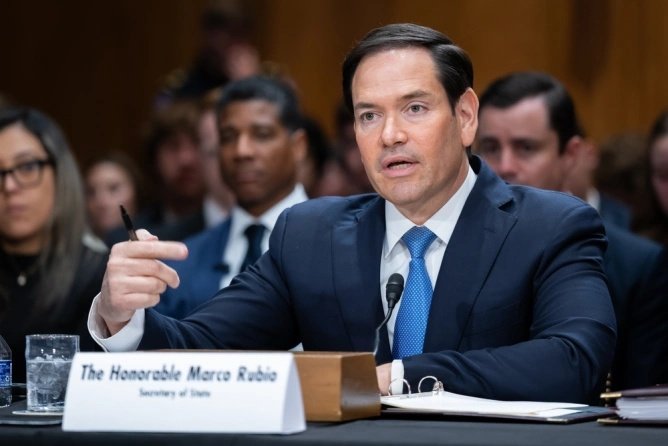 De ce este Islanda din nou în centrul strategiei SUA în Atlanticul de Nord. Mesajul lui Marco Rubio: „Un avanpost critic” / depositphotos
